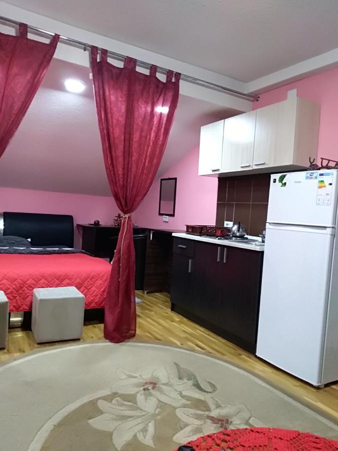 Durmitor Apartment Kumanovo Ngoại thất bức ảnh